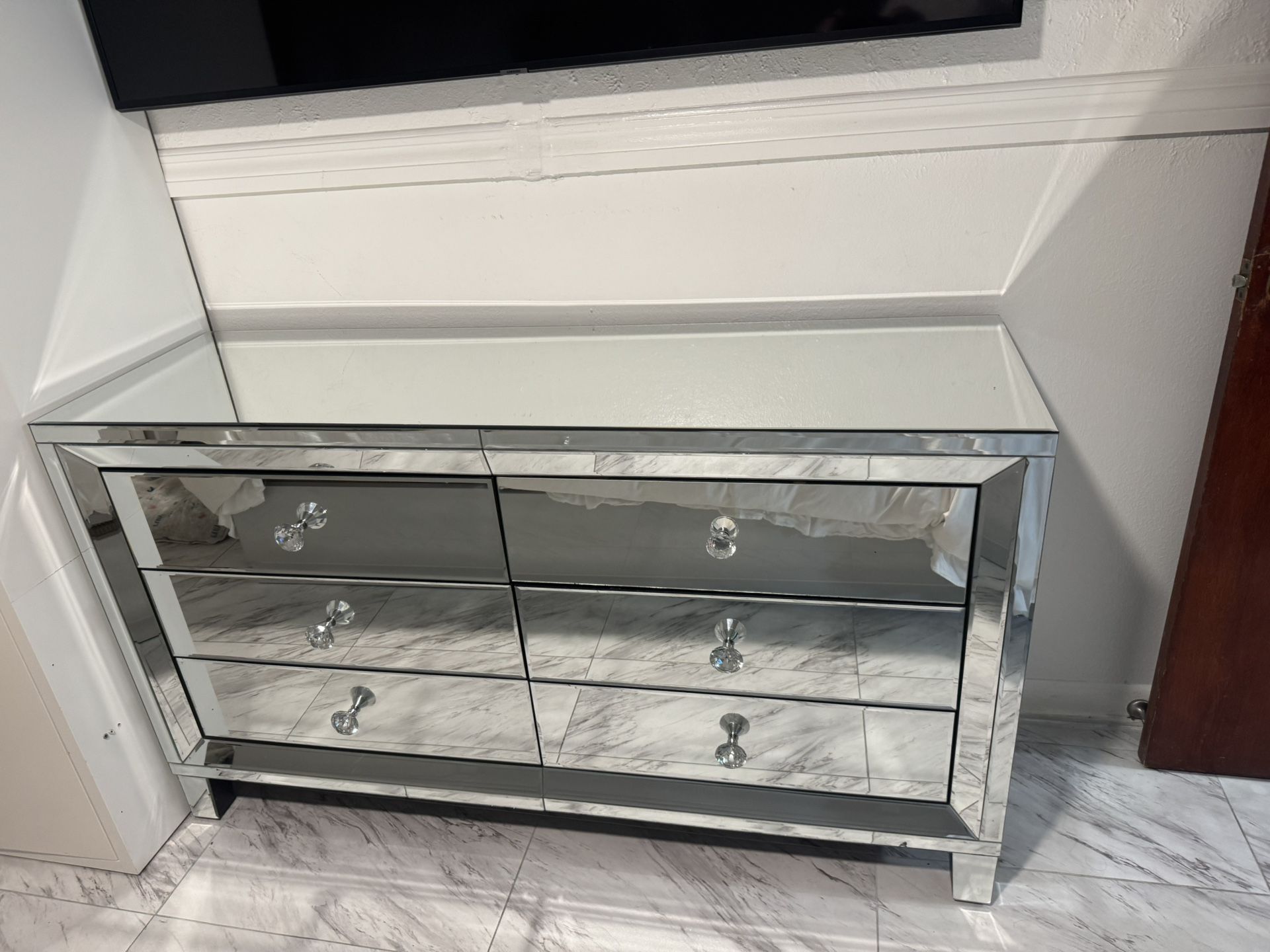 Two Night Table And Plus Mirrored Dresser for Bedroom with 6 Storage Drawer Modern