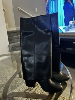 Black Boots