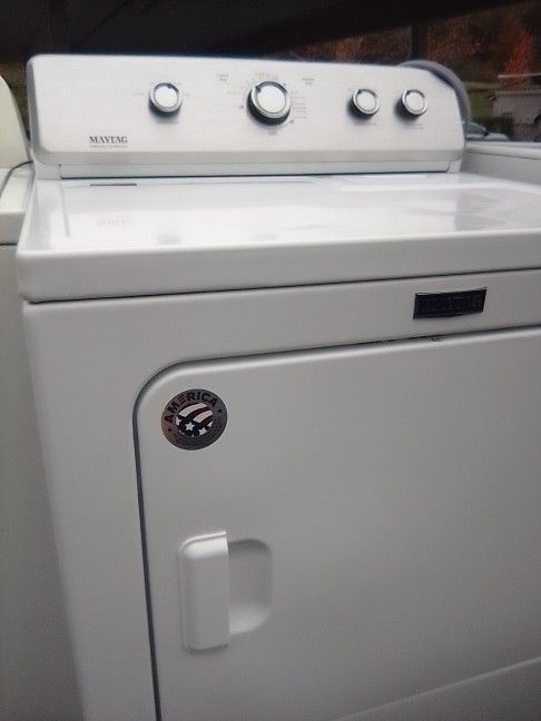 Beautiful Maytag Electric Dryer Many Cycles New Condition Free Delivery And Setup
