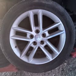 08 Impala SS 18in OEM Aluminum Wheel And 235/50/18  Michelin tire