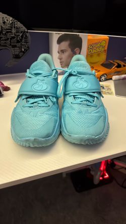 Basketball shoes sports shoes size 7 men’s
