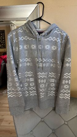 Tommy Hilfiger Hoodie Christmas Sweater Medium NWT 