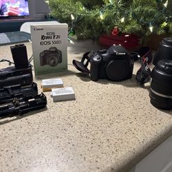 EOS Rebel T2i Camera With Accessories