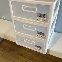 Set Of Three (3) Brand New Plastic Drawers For $15 Pick Up In Miami Beach 33141
