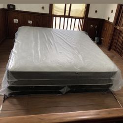 King Size Mattress 10 Inches Quality and Comfort New From Factory Also Available: Twin, Full And Queen Same Day Delivery