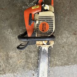 MS 310 Stihl Chainsaw Runs Good