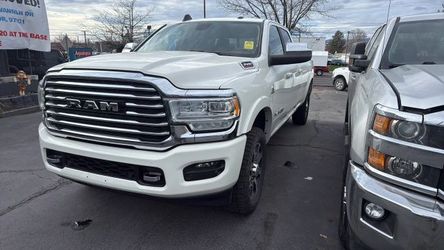 2022 Ram 3500 Crew Cab
