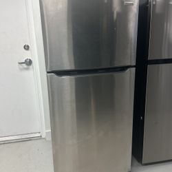 Brand New Frigidaire | We Deliver | We Finance | Amazing deal