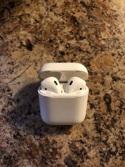 Apple AirPods 