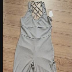 One Piece Grey Bodysuit New /Enteriso Nuevo m 