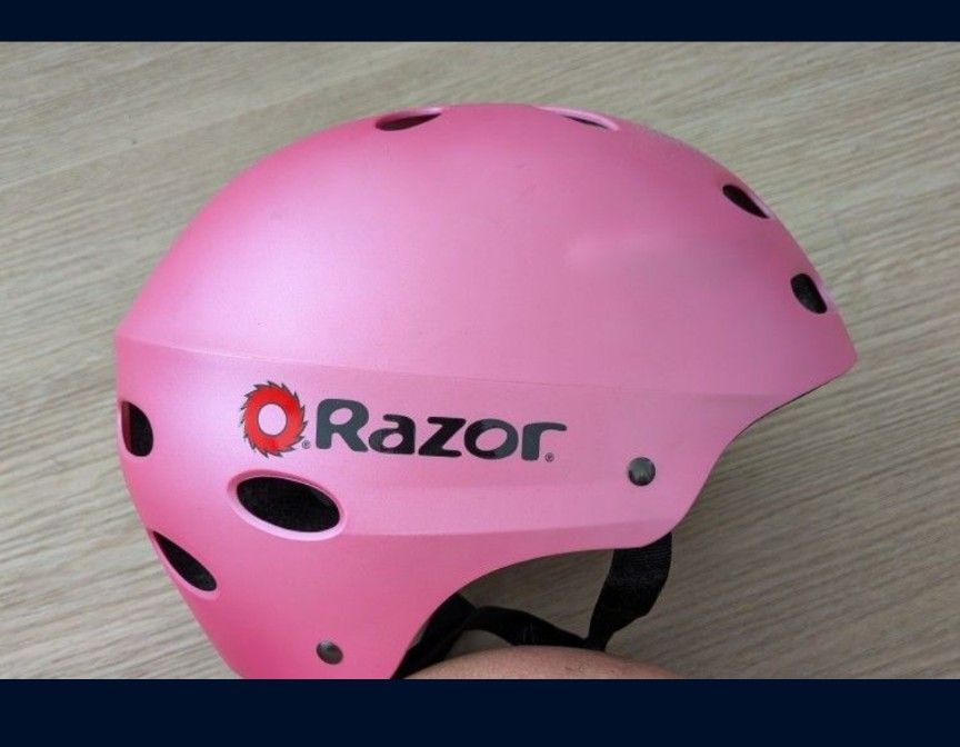Razor Helmit - Size M - Good Cond