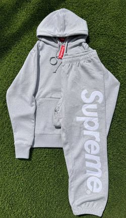 Supreme Hoodie & Sweatpants Set – Brand New