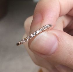 Levian curved wedding band deals