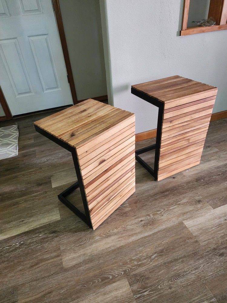 2 side Tables