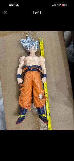 Goku figure
