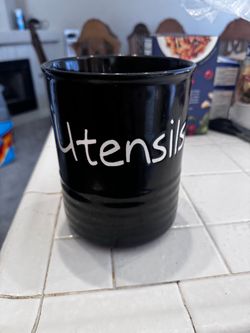 Utensil holder Utensil holder