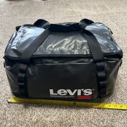 Levi's Black Duffle Bag Convertible Backpack Ripstop