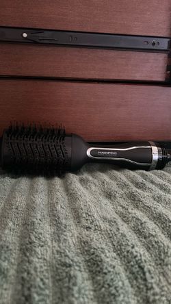 Like New Blowdry Brush