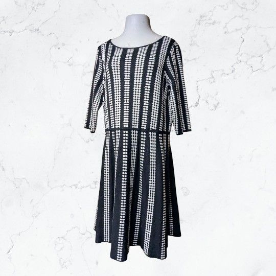 Women's Black And White Dress By Danny & Nicole