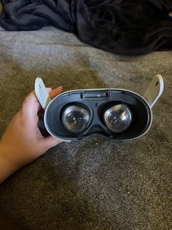 Quest 2 vr missing controllers and face pad