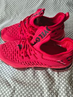 Men running shoes   size 6.5
