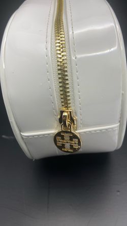 NEW Tory Burch Cosmetics Makeup Bag Pouch Travel Laser Cut Oval White Never Used Patent Leather