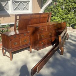 Bedroom Set. Dresser, Nightstand, Headboard, Footboard And Mirror. 