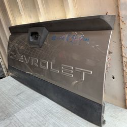 2002 - 2006 Chevrolet Avalanche Tail Gate 