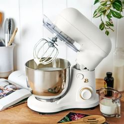 Beautiful 3.5 Qt Stand Mixer - NEW