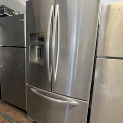 Kitchen Aid 29 Cubic Ft Refrigerator White Interior 