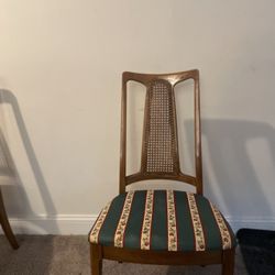 2 Chair And Good Condition 
