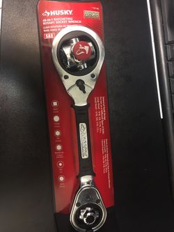 Husky 48-in-1 Ratcheting Rotary Socket Wrench