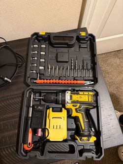 Drill set with case and all accessories!