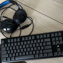 Gaming Chair , Headphones , Keyboard. All One Price !!