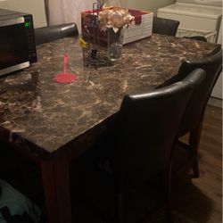 Table With 6 Chairs 