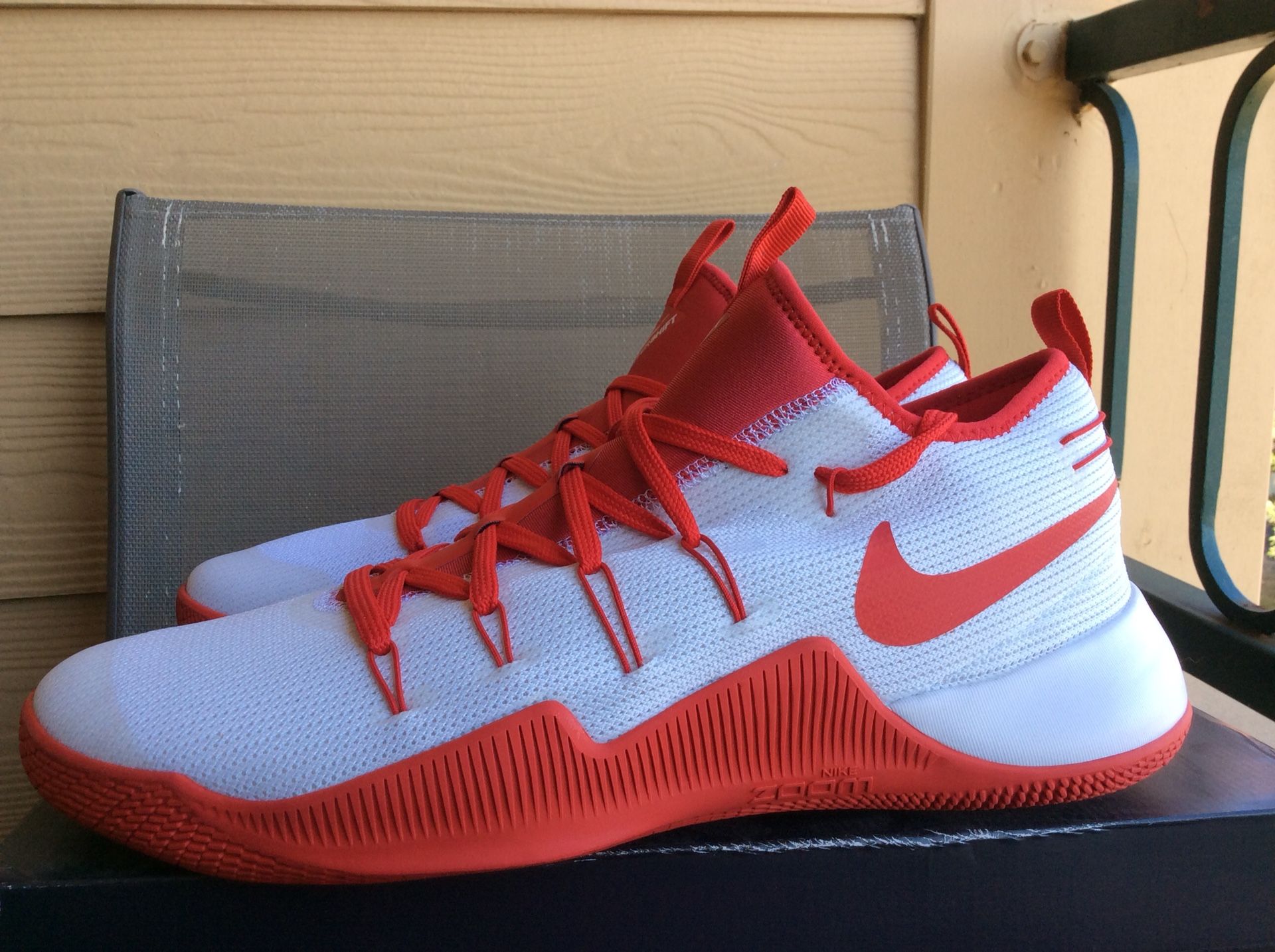 Nike Zoom Hypershift Basketball Shoes Sneakers Mens 8 Red White 844397-610 Amazon.com | Nike HyperSet 2 Indoor Court Shoes (FQ7070-106  main image 3