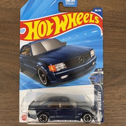 Brand New Unopened Blue '89 Mercedes Benz 560 SEC AMG Hot Wheels Diecast Collectible Car