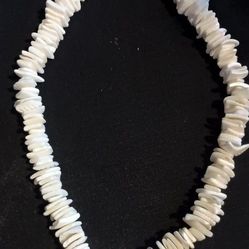 PUKA SHELL NECKLACE