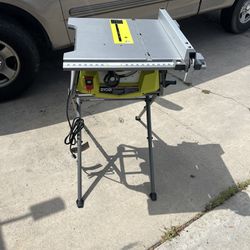 Ryobi 10in Table Saw With Stand 