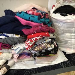 LOT GUC GIRL CLOTHES SIZE 4t to 6x.