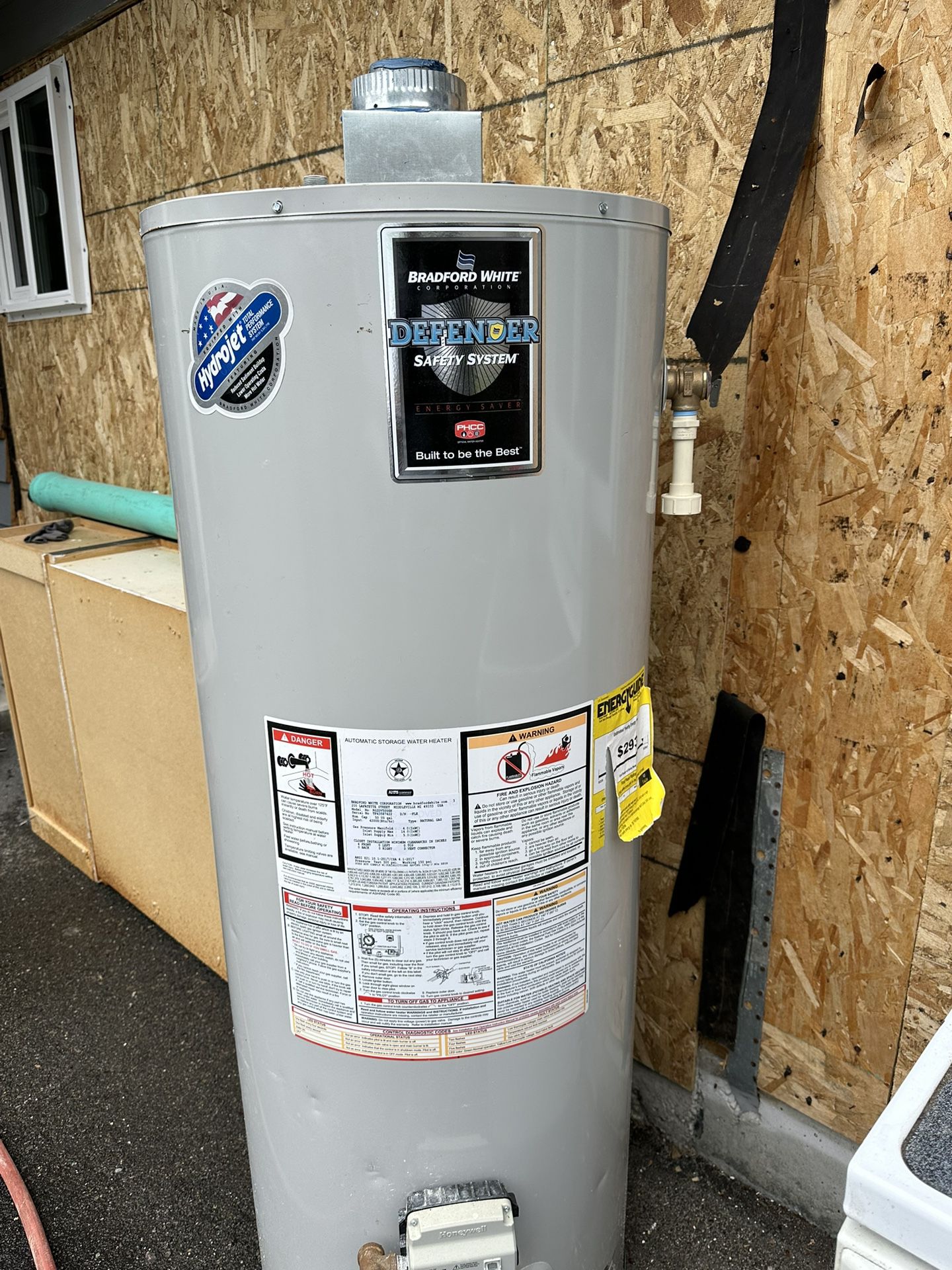 Gas Water Heater  $ 99 To Pick Up 