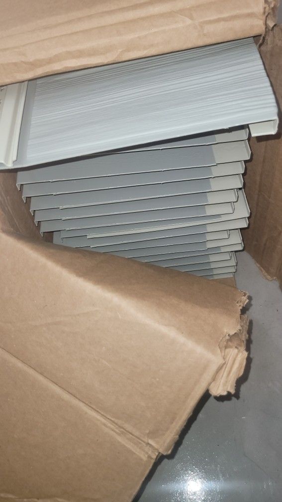 Split Shake Siding Alside 7" Split Shake Siding - Brand New Full Box = 1 Square (34 Panels In Box - 7" x 60" Color Coastal Sage
