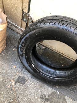 One tire Cooper m+s 205/65R15 in good condition $30
