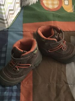 Boy warm boots 8
