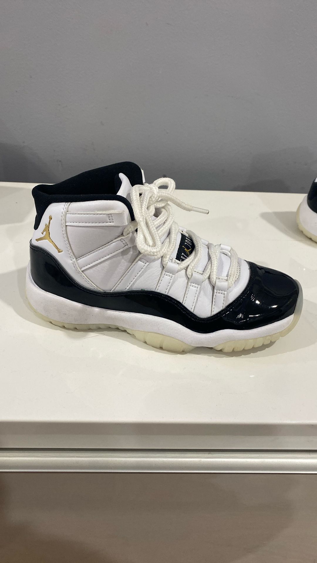 Nike Air Jordan 11 Retro “Gratitude” Size 4 