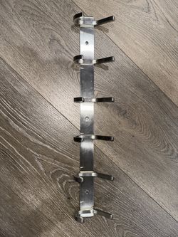 Wall Mounted Hanger