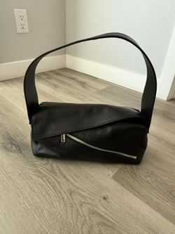 Walter Baker Black Zipper Handbag