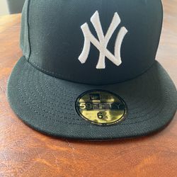 Brand New MLB 5950 Hat - Black 