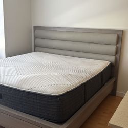 Selling a brand new beautiful luxury bed  - MUST GO!