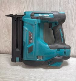 MAKITA XNB01 18V LXT Lithium-Ion Cordless 2In 18ga Brad Nailer (Bare Tool) (A1G012958)